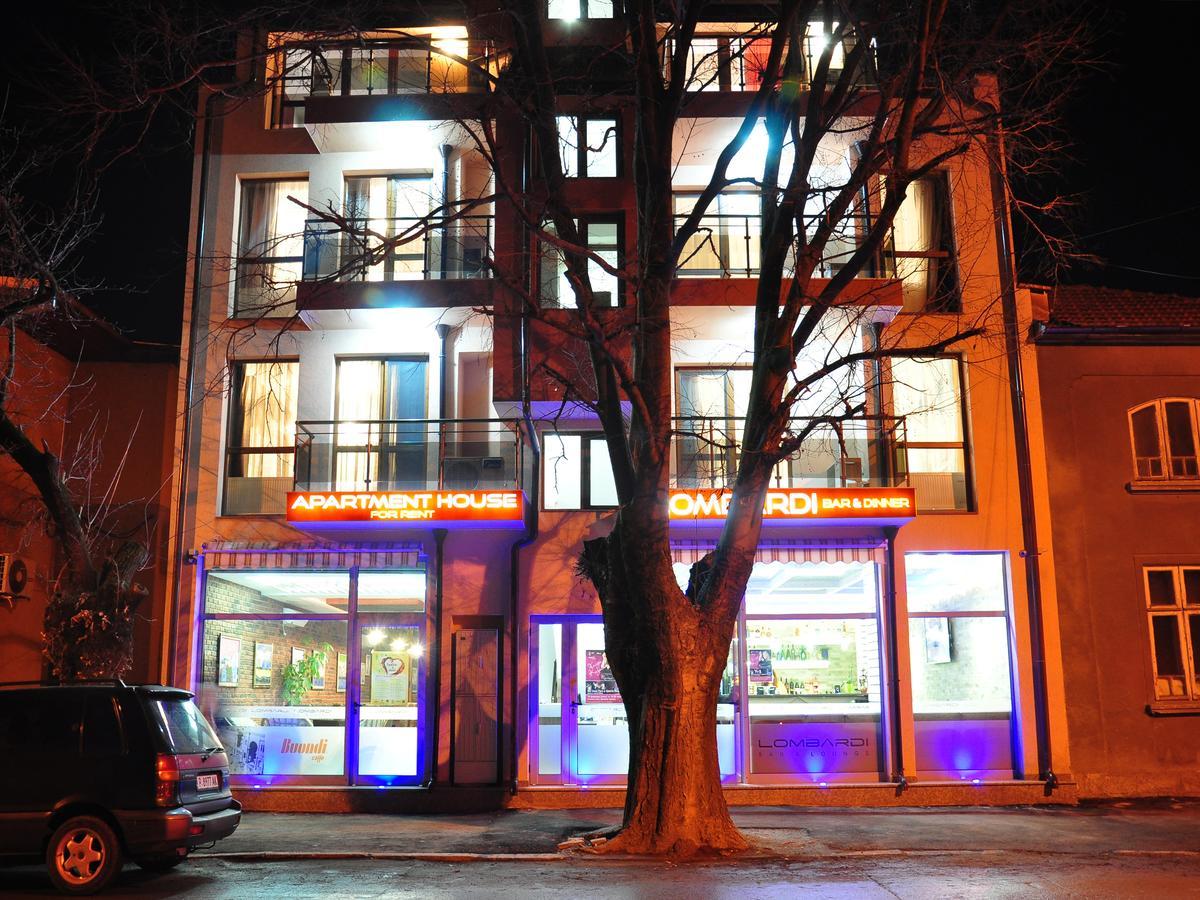 Lombardi Family Hotel Ruse Exterior foto